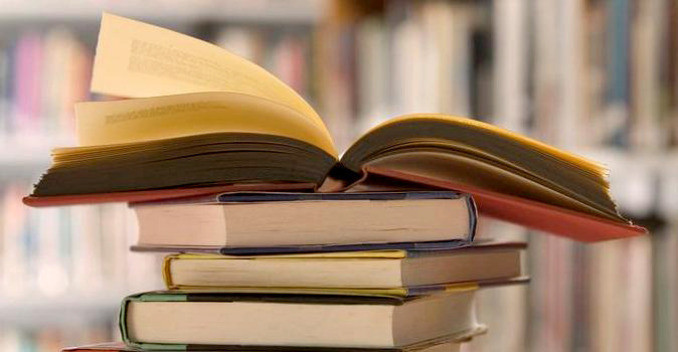 4d7018 book review x678