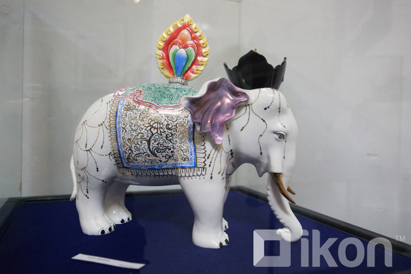 B74f32 mpa photo 1976 x800