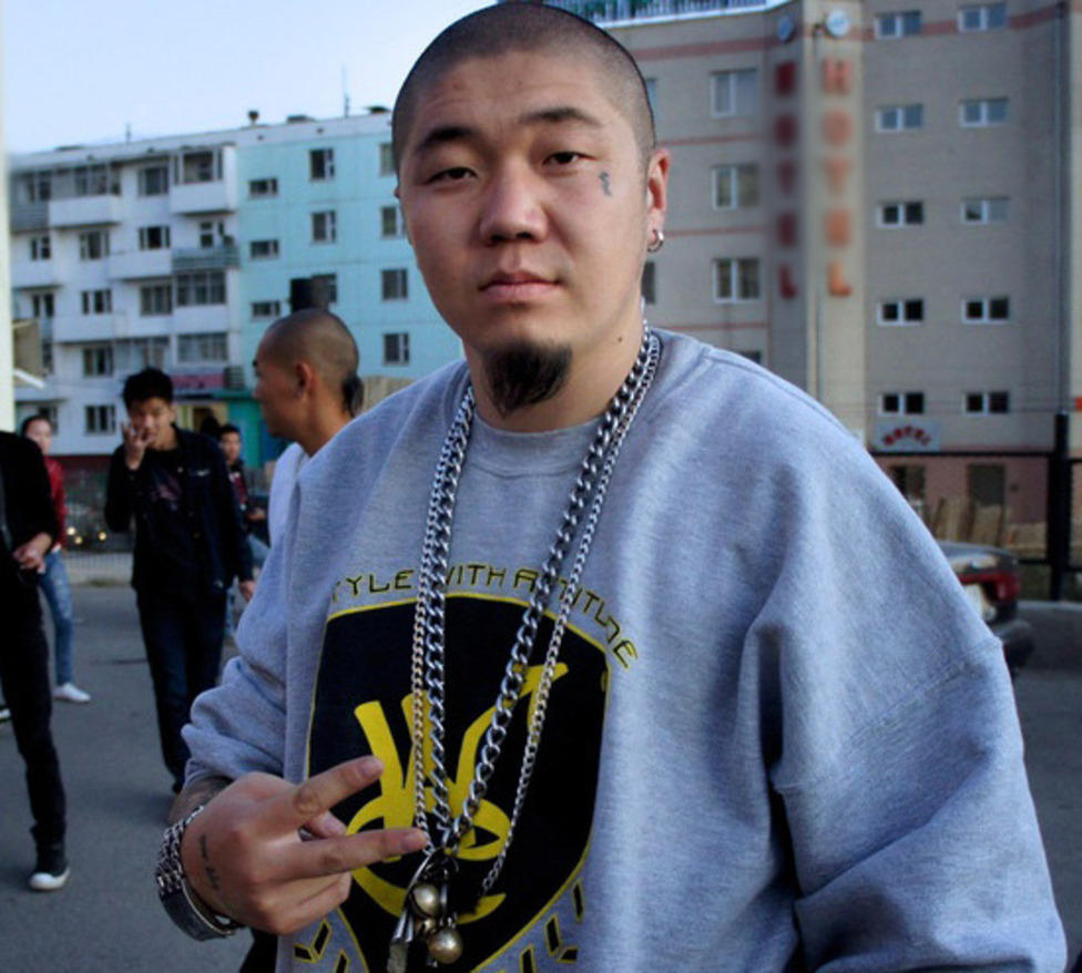 Mongol Rapper Gee Gee: Инээдмийн кинонд “нугасгүй“ ч аймшгийн кино үзэхээс айдаг