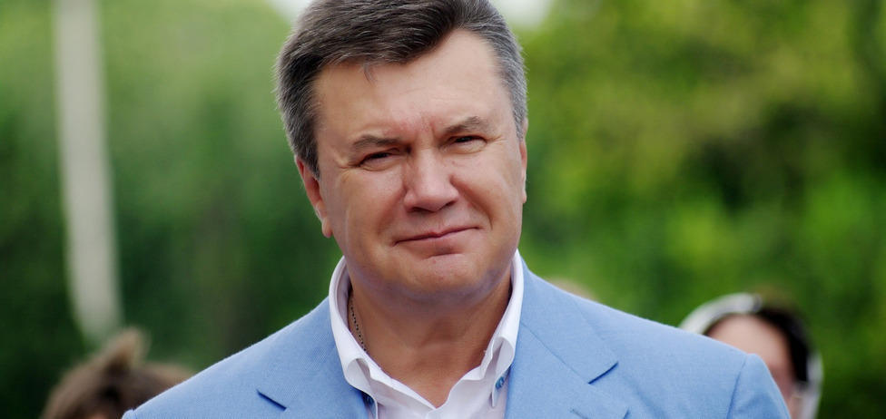 В.Янукович гэрлэлтээ цуцлуулжээ