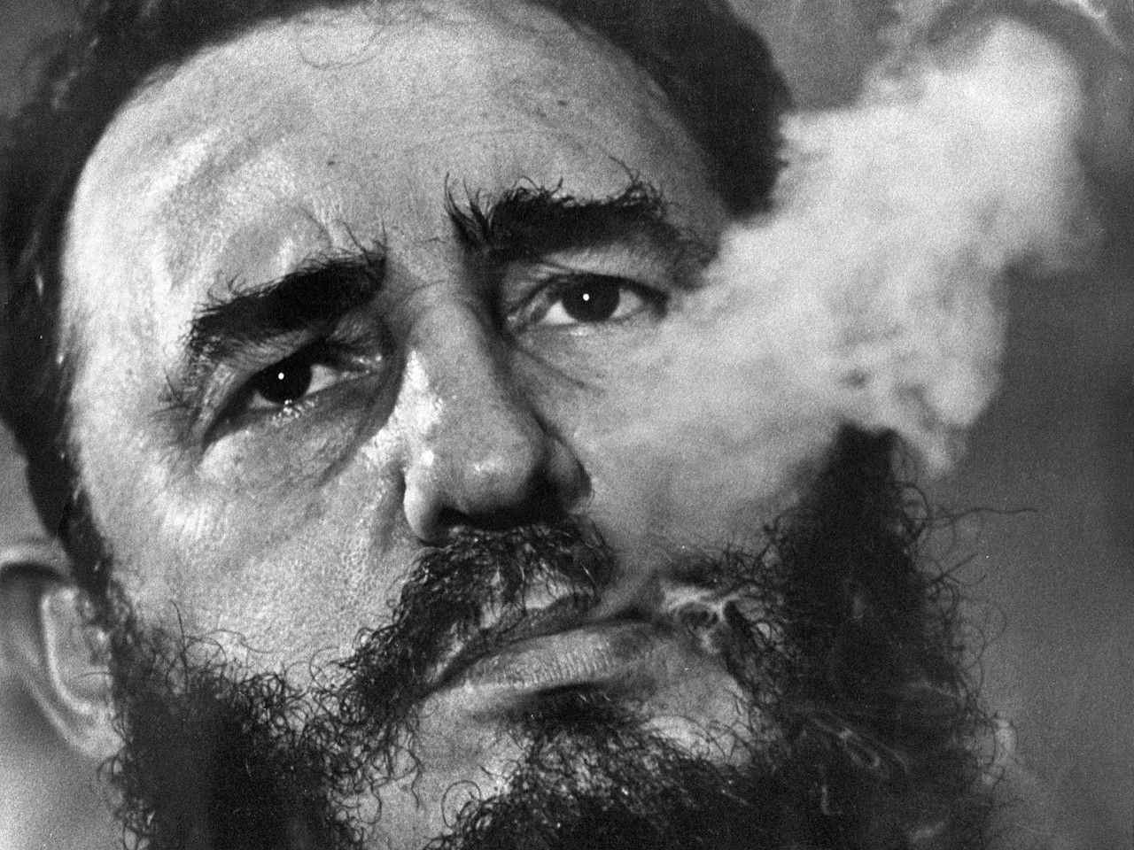 Кубын хувьсгалын удирдагч Фидель Кастро 90 насандаа таалал төгслөө