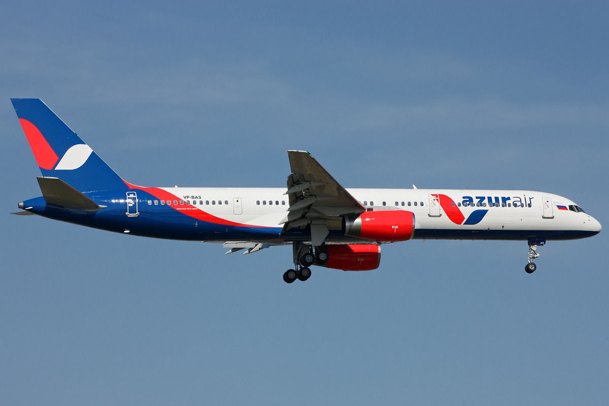 “Azur air“ олон улсын өнгөрөлтийн нислэг үйлдэж эхэллээ
