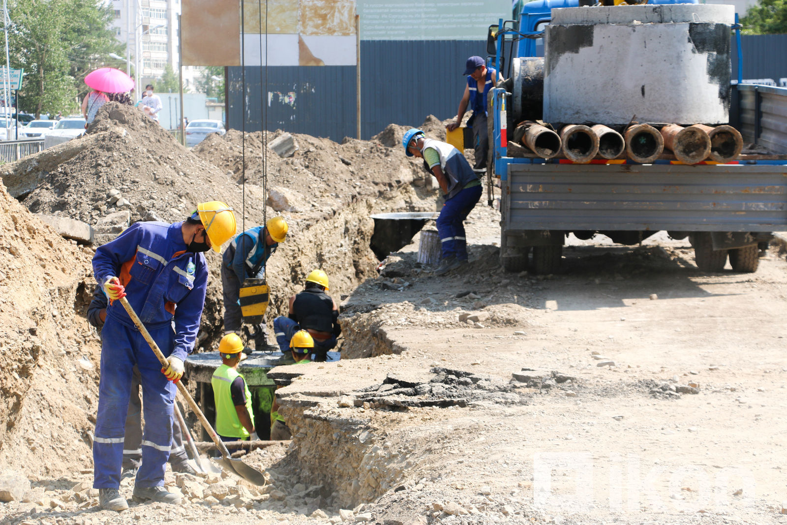 Т.Цэрэнноров: “E-mart” орчмын борооны ус зайлуулах шугамын ажил наадмын  өмнө дуусна