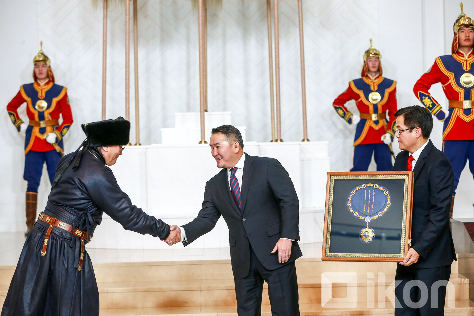 зураг