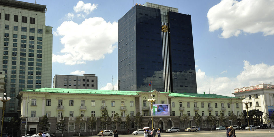 Нийслэлийн нутгийн захиргааны байгууллагуудад нэг сар дадлагаар ажиллах боломжтой