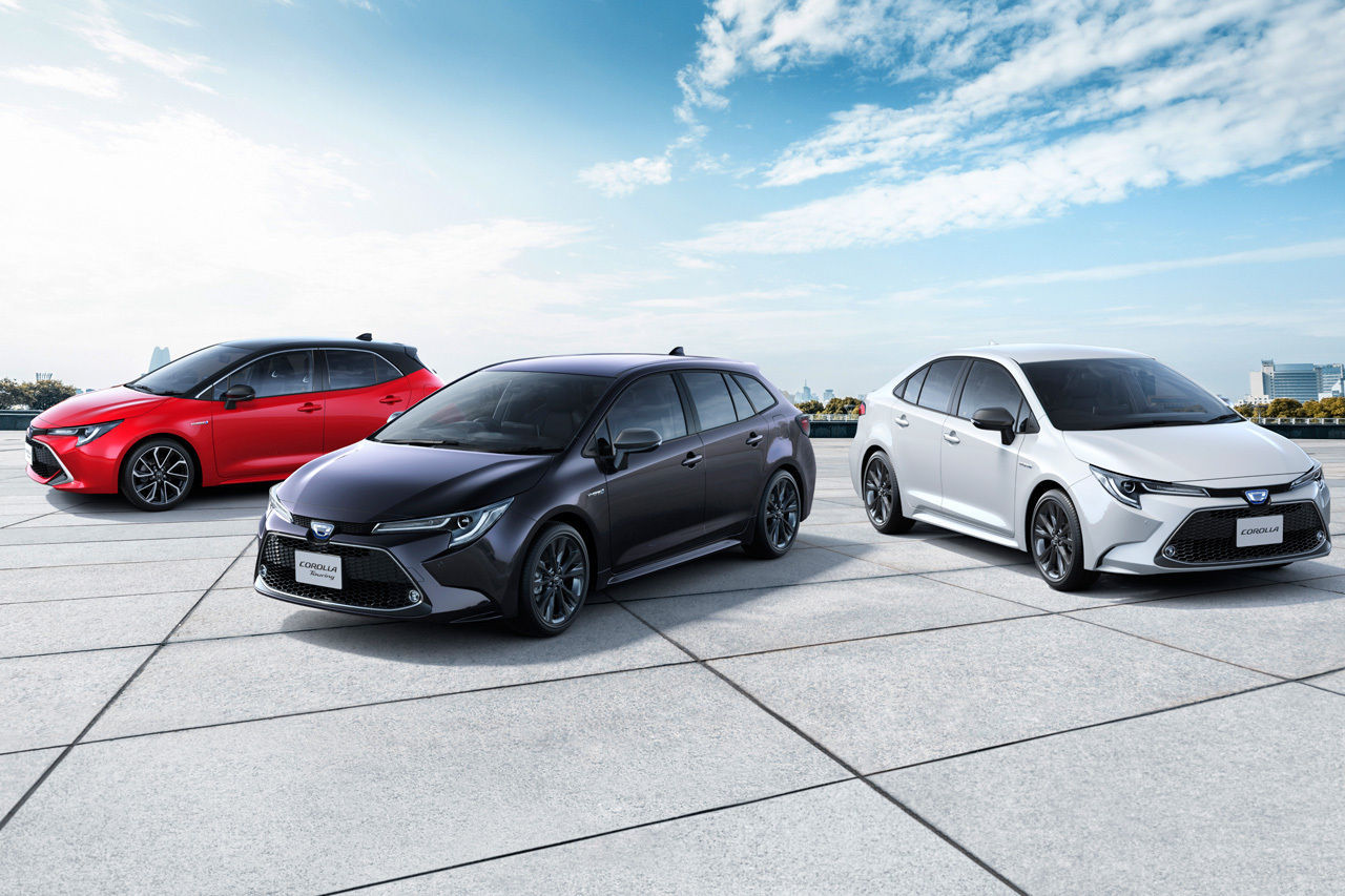 Тоёота компани 7 жилийн дараа шинэ загварын Corolla автомашинаа зах ...