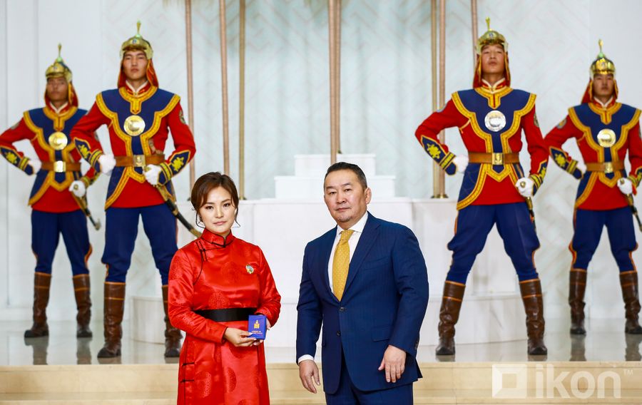 Зураг