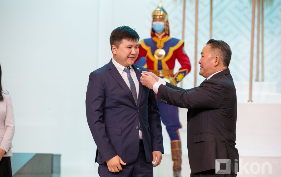 Зураг