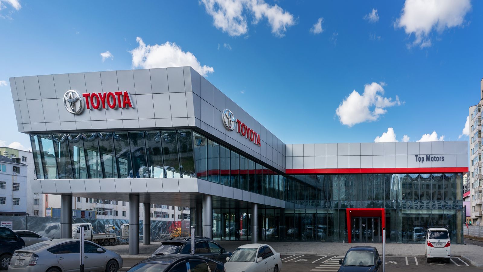 ТОЁОТА брэндийн албан ёсны шинэ дилер “ТОП МОТОРС”