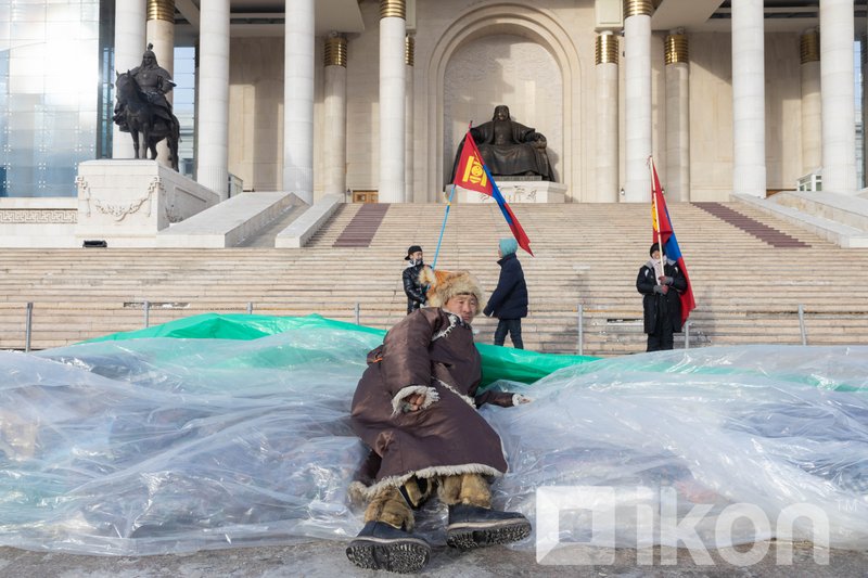 ЖАГСААЛ: Гуравхан сая ард түмэн бид сайхан амьдрах ёстой