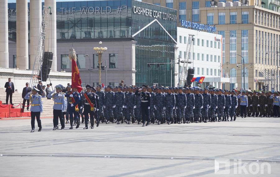 ФОТО: Монгол цэрэг, инженерүүдийн бүтээсэн тусгай зориулалтын авто ...