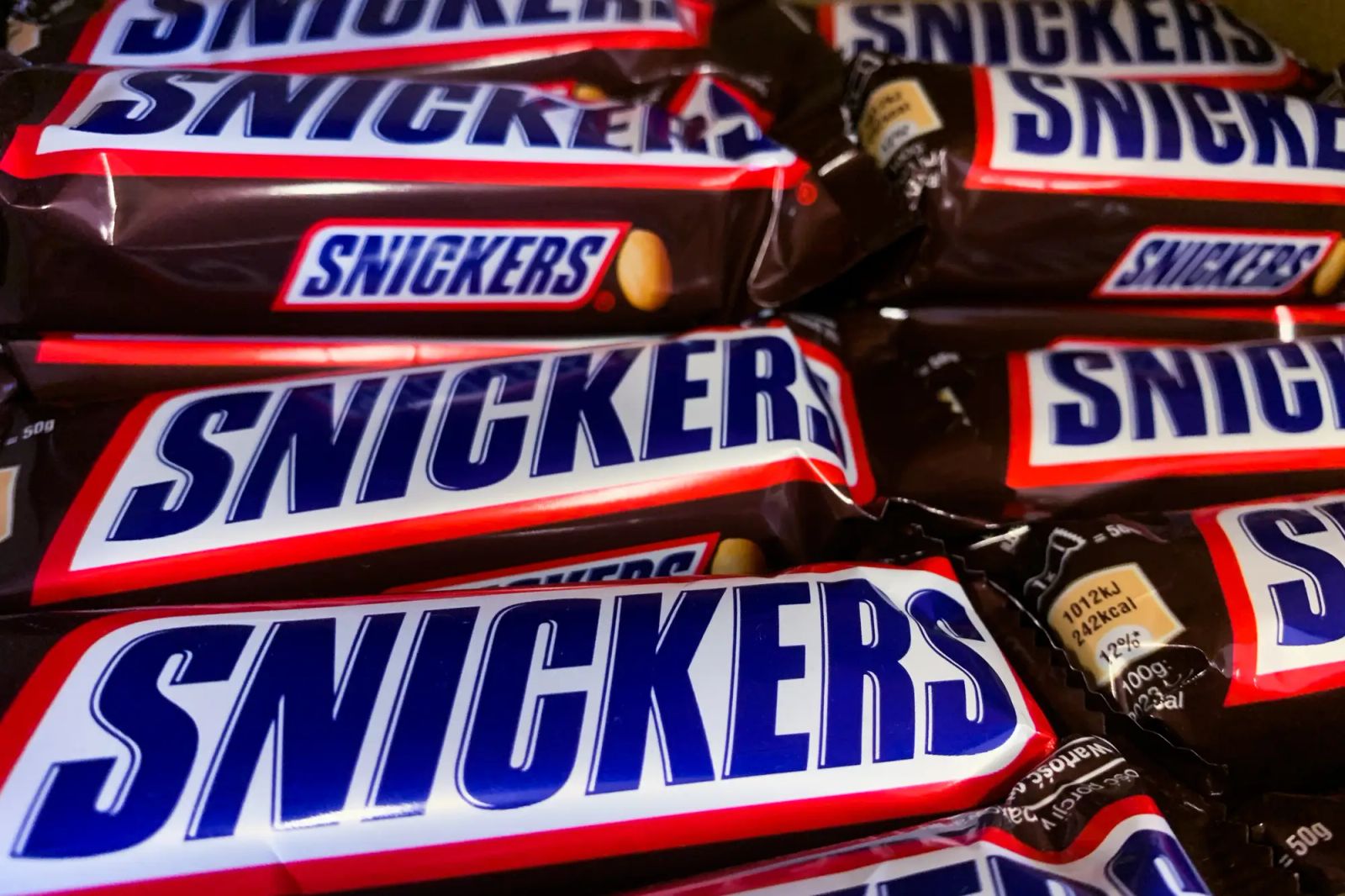 Snickers-ийн үйлдвэрлэгч Тайвань арлыг тусгаар улс мэт харуулсандаа ...