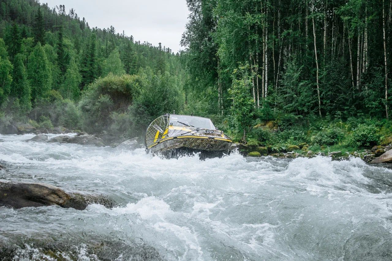 ТАНИЛЦ: Газар уснаа явагч “ALLIGATOR RAPTOR 590“