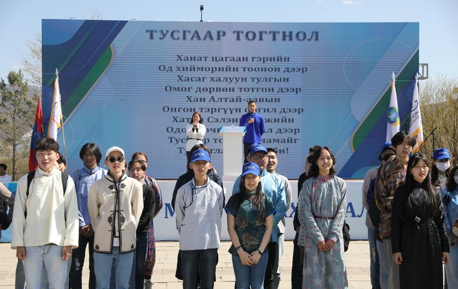 c5b23f__6_h450 10,000 хүн “Монгол бахархал” энх тайвны алхалтад нэгдэж, Үндэсний цэцэрлэгт хүрээлэнг дүүргэлээ