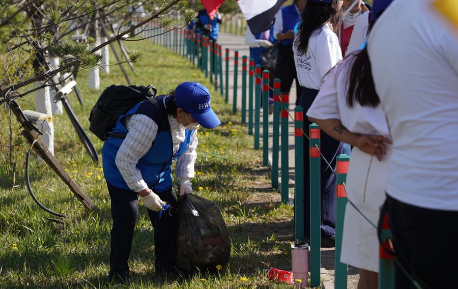csgoy2__14_h450 10,000 хүн “Монгол бахархал” энх тайвны алхалтад нэгдэж, Үндэсний цэцэрлэгт хүрээлэнг дүүргэлээ