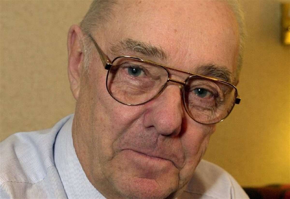 Охиныхоо алуурчныг 35 жил эрэн сурвалжилсан эрхэм 89 насандаа таалал