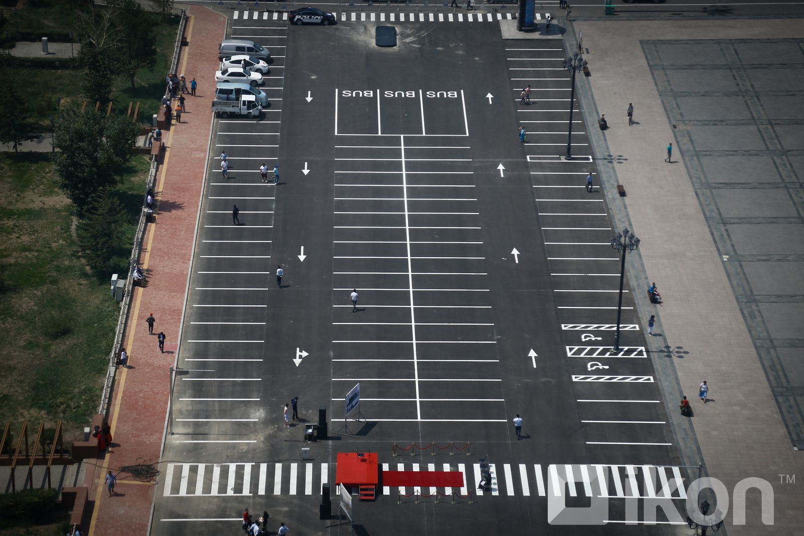 “Энэ онд 20 байршилд 1,208 авто зогсоол байгуулна“