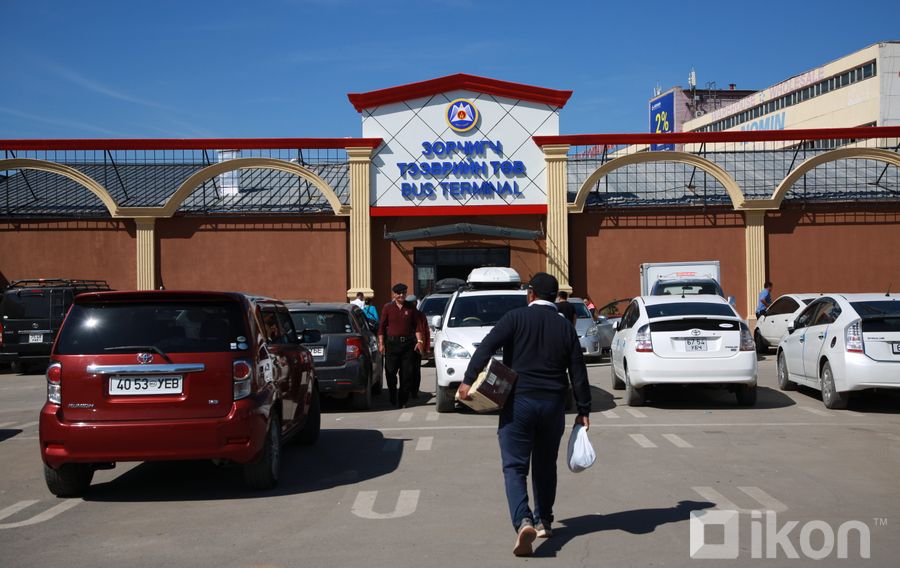 ФОТО: Драгон төвийн авто вокзал нүүжээ