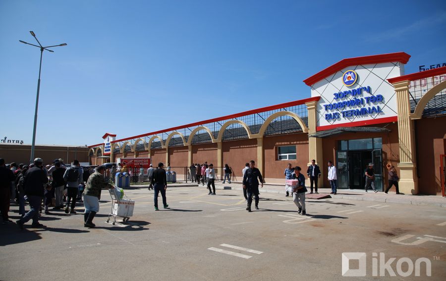 ФОТО: Драгон төвийн авто вокзал нүүжээ
