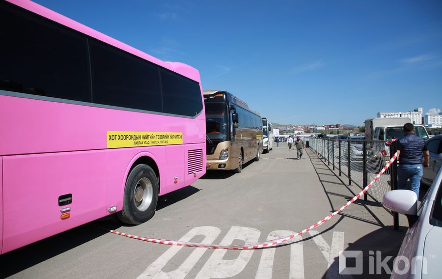 ФОТО: Драгон төвийн авто вокзал нүүжээ