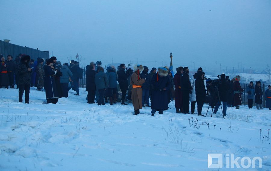 ФОТО: “Хилэнт эх“ хэмээх модон луу жилийн шинийн 1-ний нар угтах ёслол