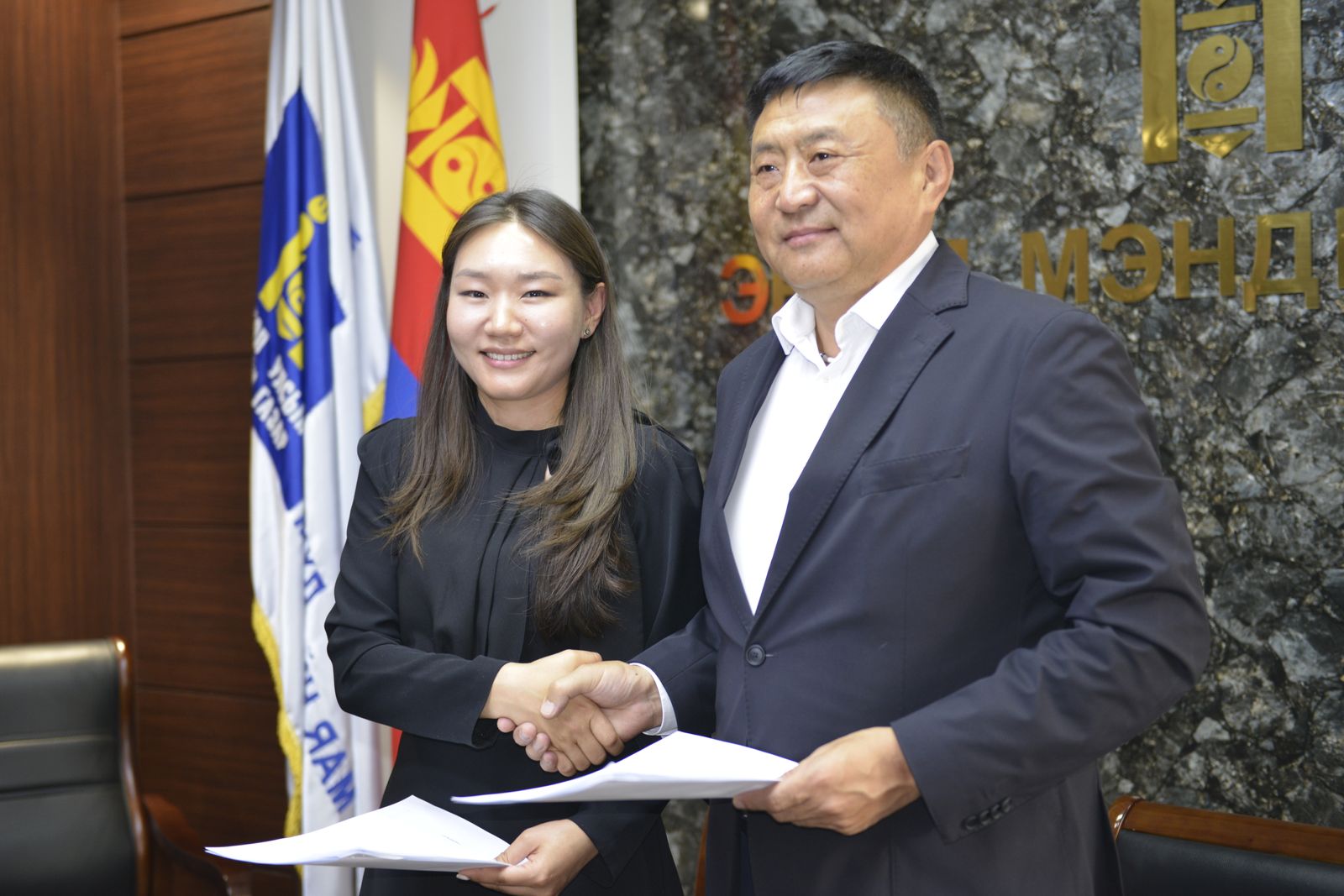 Апай мен жиен порно видео орыс тілінде Ауыздағы спермы гей порно клиптер