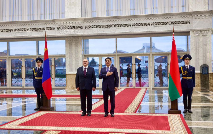 Ерөнхийлөгч У.Хүрэлсүхийг Бүгд Найрамдах Беларусь Улсын Ерөнхийлөгч А.Г.Лукашенко албан ёсоор угтан авав