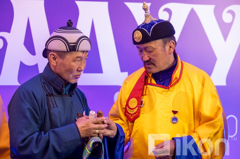 Зураг