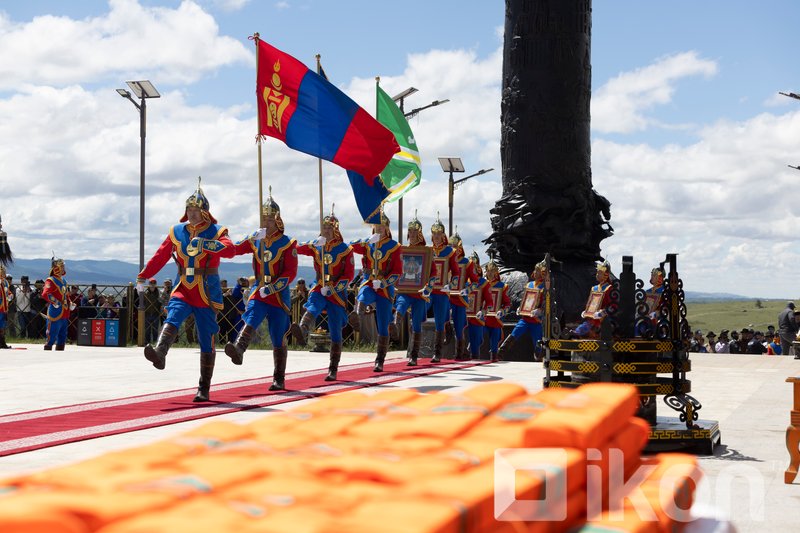 Зураг
