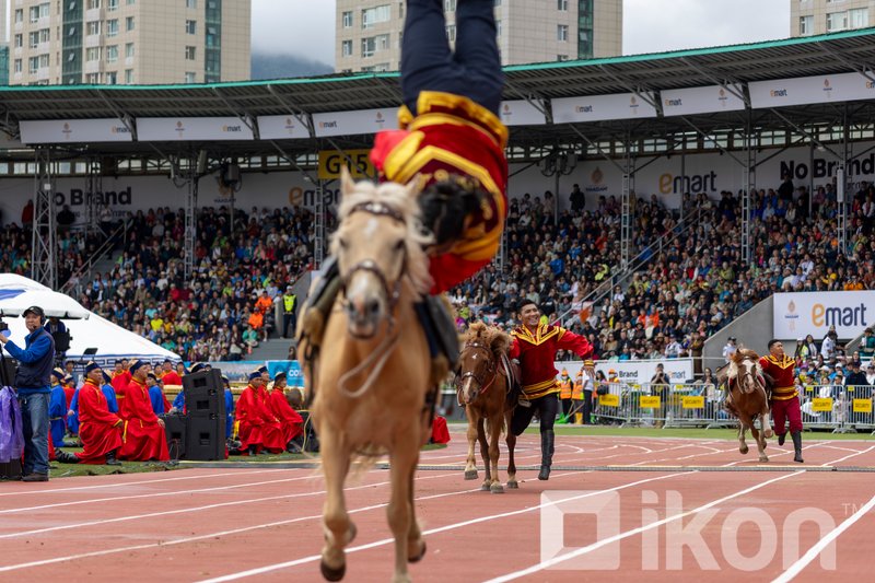Зураг
