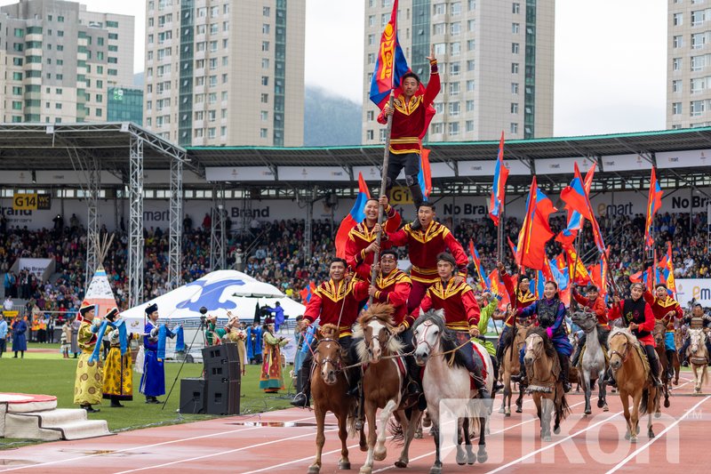 Зураг