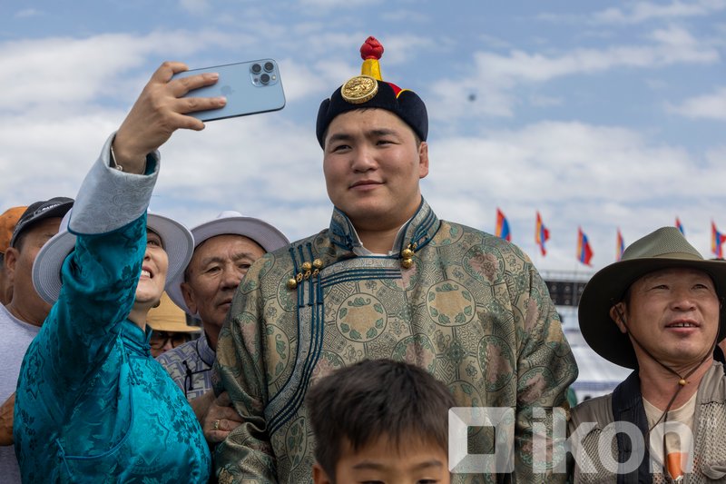 Зураг