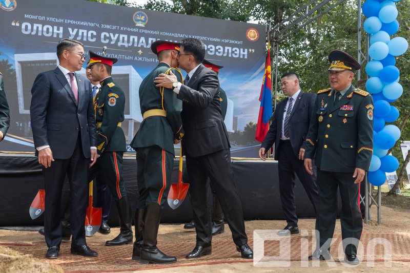 Зураг