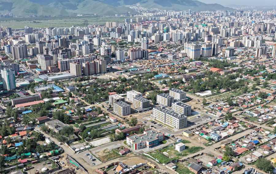 Шархад дэд төвийн эхний ээлжийн 110 айлын ногоон орон сууцны барилгыг улсын комисс хүлээж авчээ