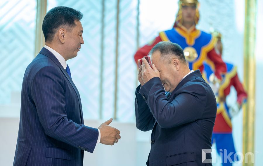 Зураг