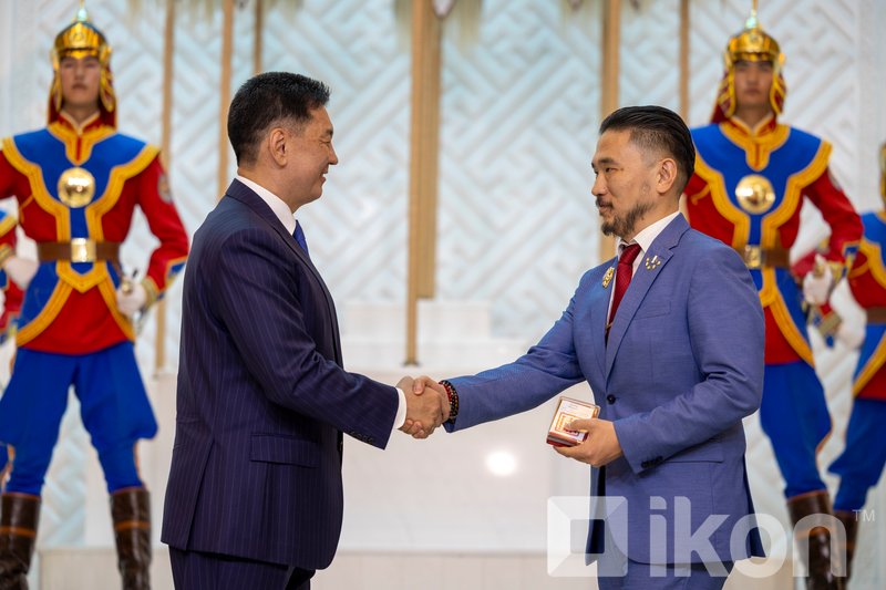Зураг