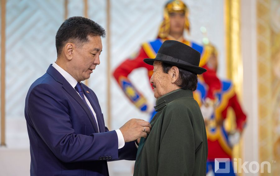 Зураг