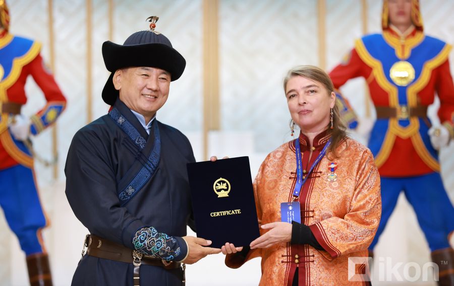 Зураг
